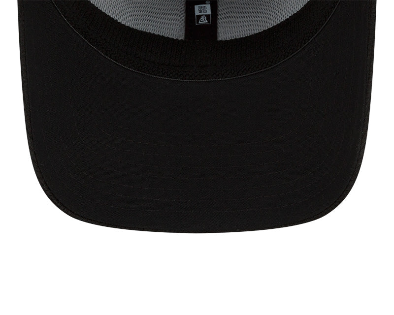 Men's Chicago Cubs New Era Black 2021 Clubhouse 39THIRTY Flex Hat