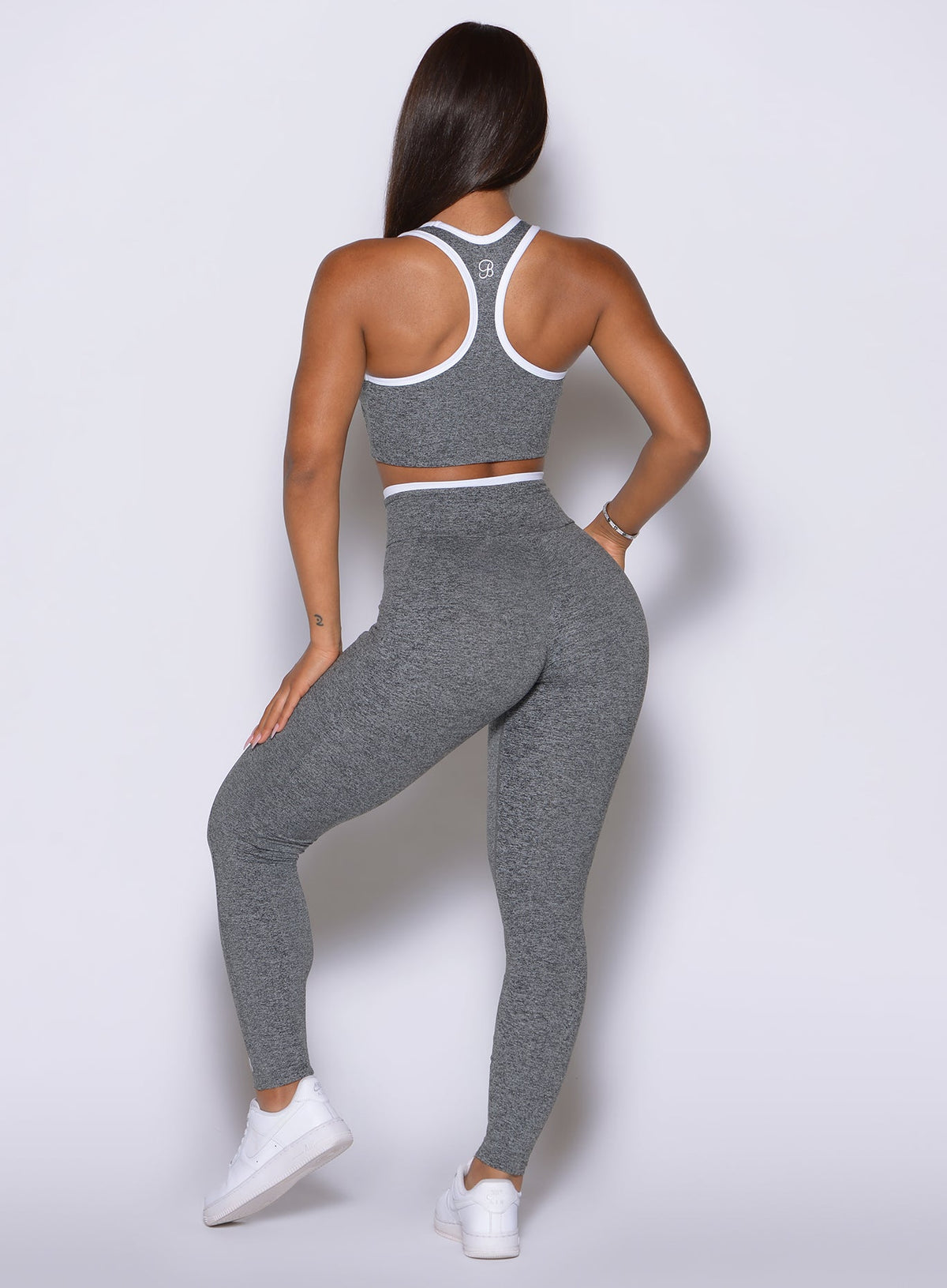 Line Contour Leggings