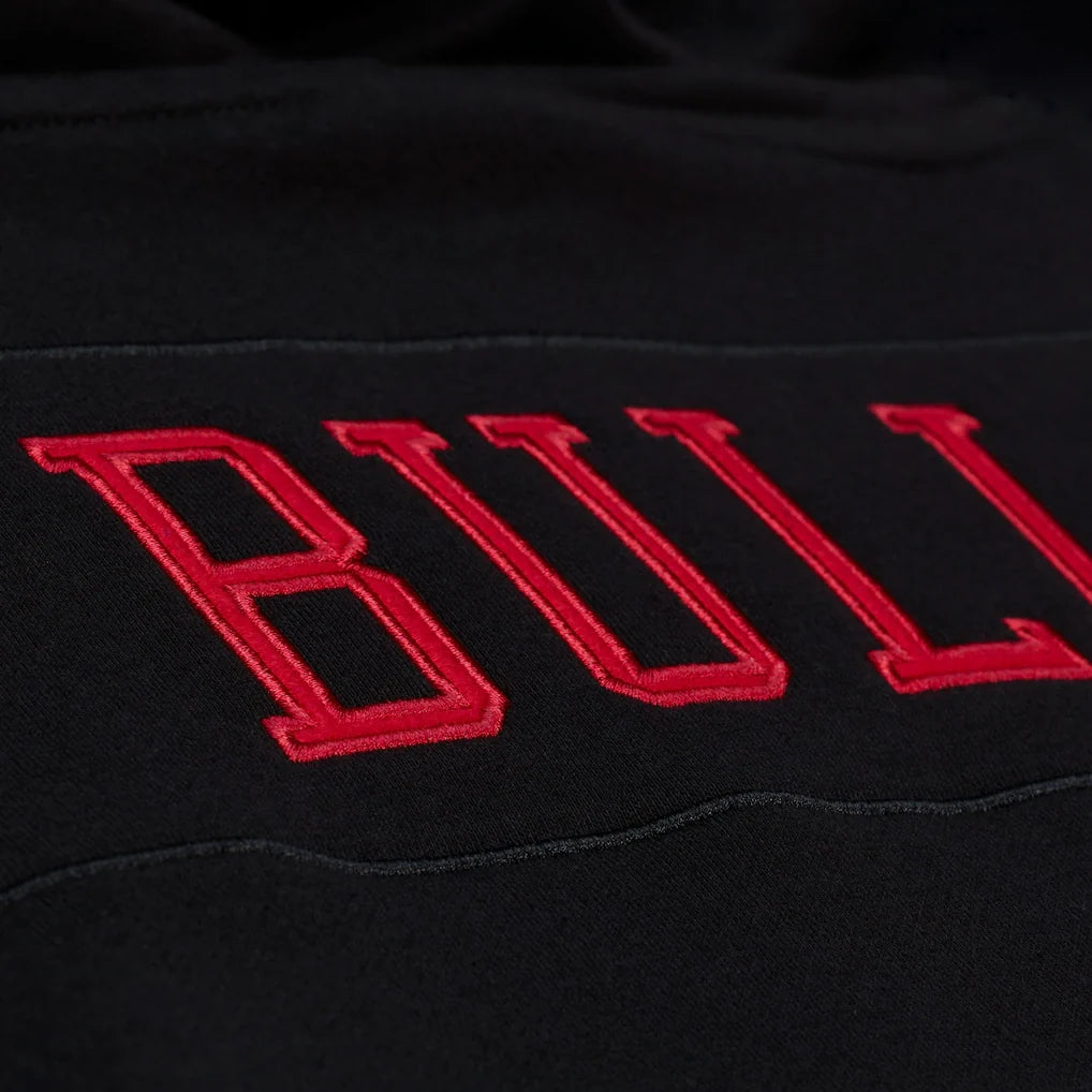 Men's Chicago Bulls Mitchell & Ness Black Playoff Win Lightweight Fleece Hoodie
