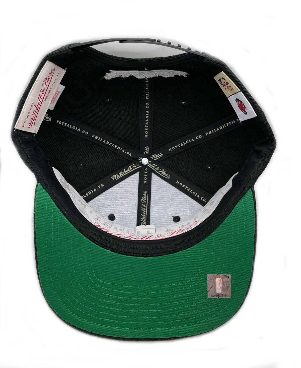 Men's Vancouver Grizzlies Mitchell & Ness NBA XL BWG HWC Snapback Hat