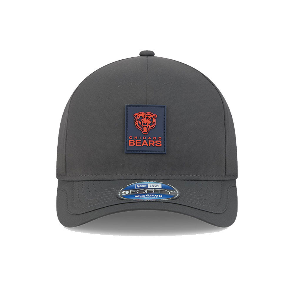 Men's Chicago Bears New Era Graphite 2025 NFL Sideline Cold 9FORTY M-Crown Adjustable Hat