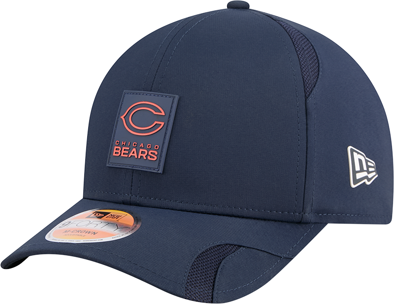 Men's Chicago Bears New Era Navy 2025 NFL Sideline Heat Alternate Logo 9FORTY M-Crown Adjustable Hat