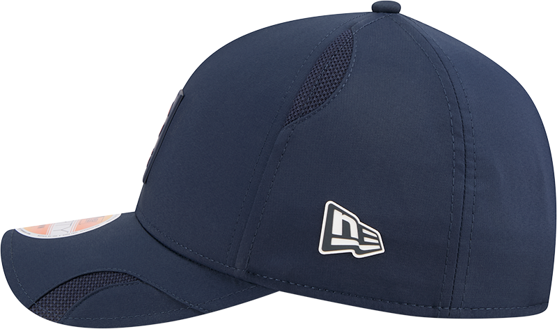 Men's Chicago Bears New Era Navy 2025 NFL Sideline Heat Alternate Logo 9FORTY M-Crown Adjustable Hat