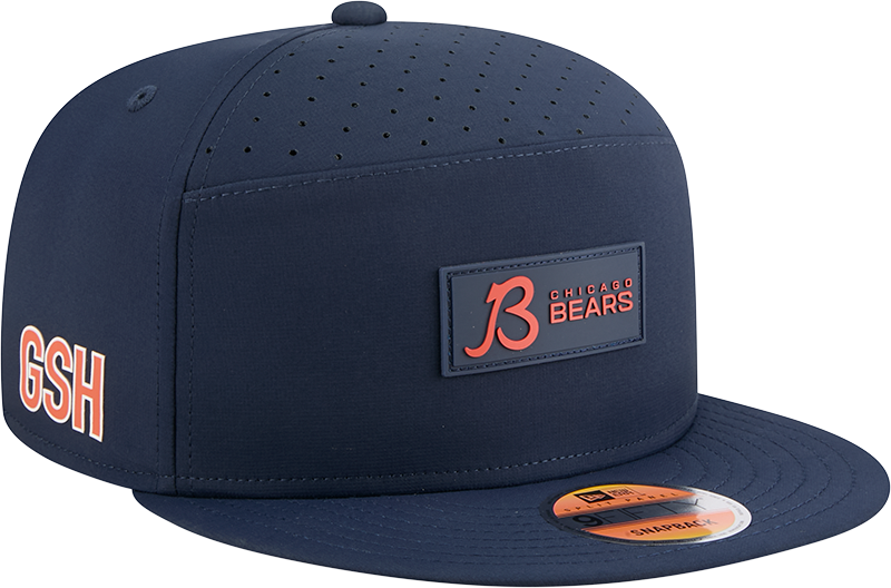 Men's Chicago Bears New Era Navy 2025 B Sideline Split Panel 9FIFTY Snapback Hat