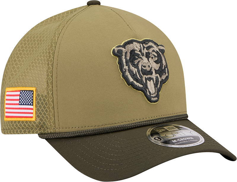 Men's Chicago Bears New Era Green 2025 NFL Salute To Service Sideline 9FORTY M-Crown Adjustable Hat