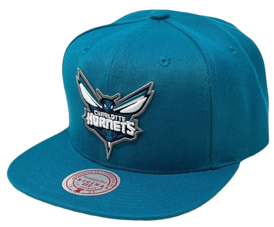 Men's Mitchell & Ness Charlotte Hornets Core Teal Adjustable Snapback Hat