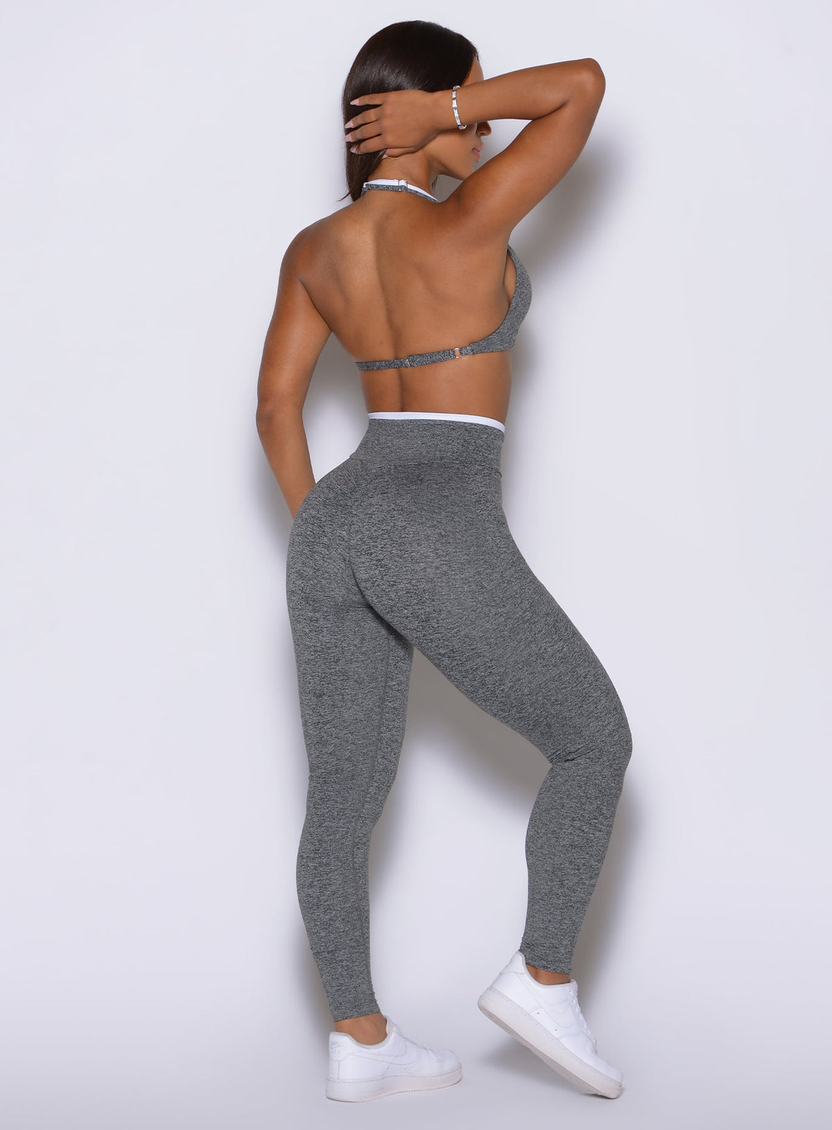 Line Contour Leggings