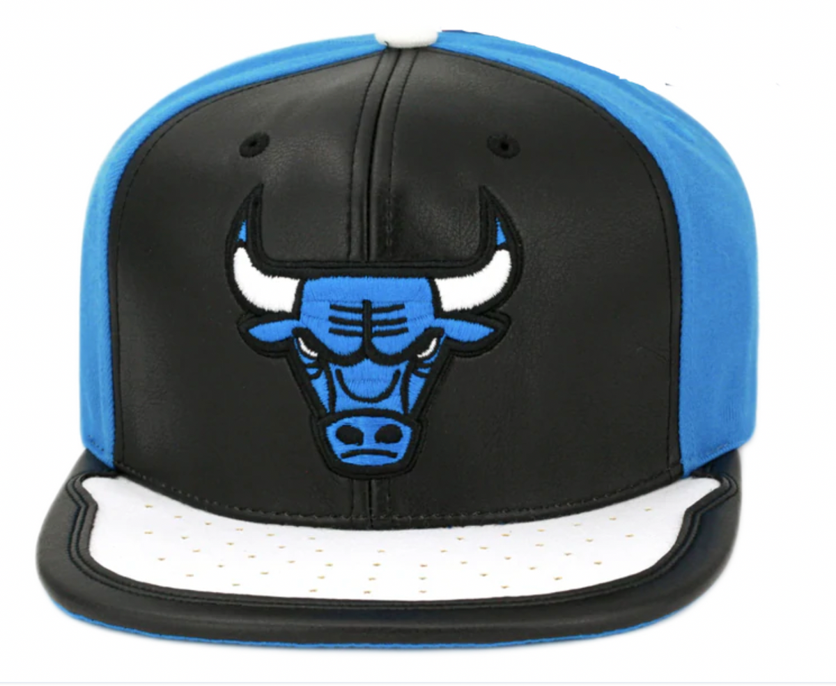 Chicago Bulls Day One Black/Blue/White Mitchell & Ness Snapback Hat