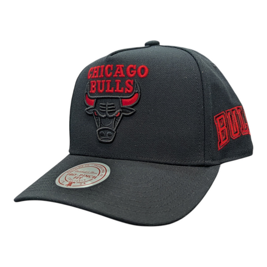 Chicago Bulls Mitchell & Ness NBA Legendary Black Away Pro Pinch Fit Snapback Hat