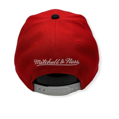 Men's Miami Heat NBA 2 Tone Cardinal Red/White Mitchell & Ness Snapback Hat
