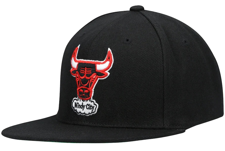 Men's Mitchell & Ness Chicago Bulls NBA Core Basic Adjustable Snapback Hat