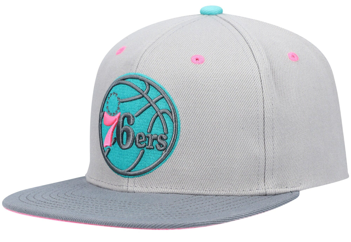 Men's Philadelphia 76ers Mitchell & Ness Gray Wolf Mags Snapback Hat